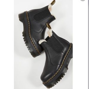 Dr. Marten black 2976 Quad Faux-Fur Lined Boots